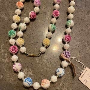 Flower carved vintage necklace